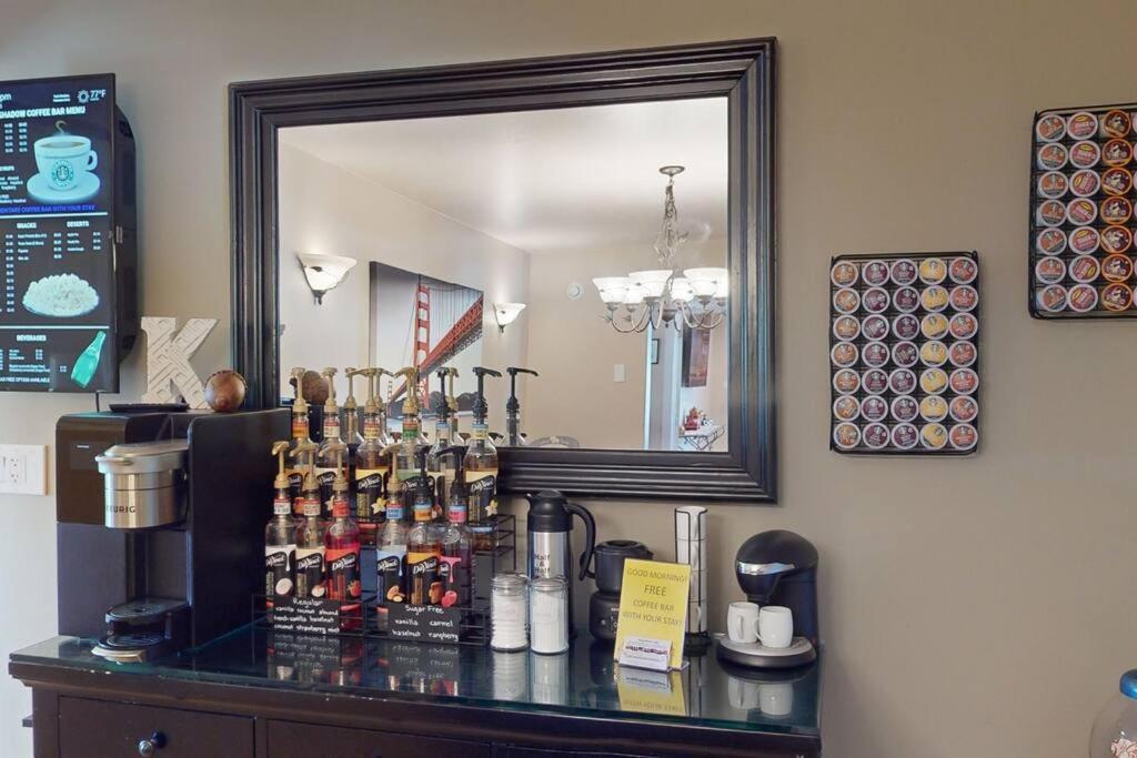 Tacit Shadow Escape Dual Suite, Gym, Coffee Bar, Hot-tub, Free Laundry, Food Available Apartamento