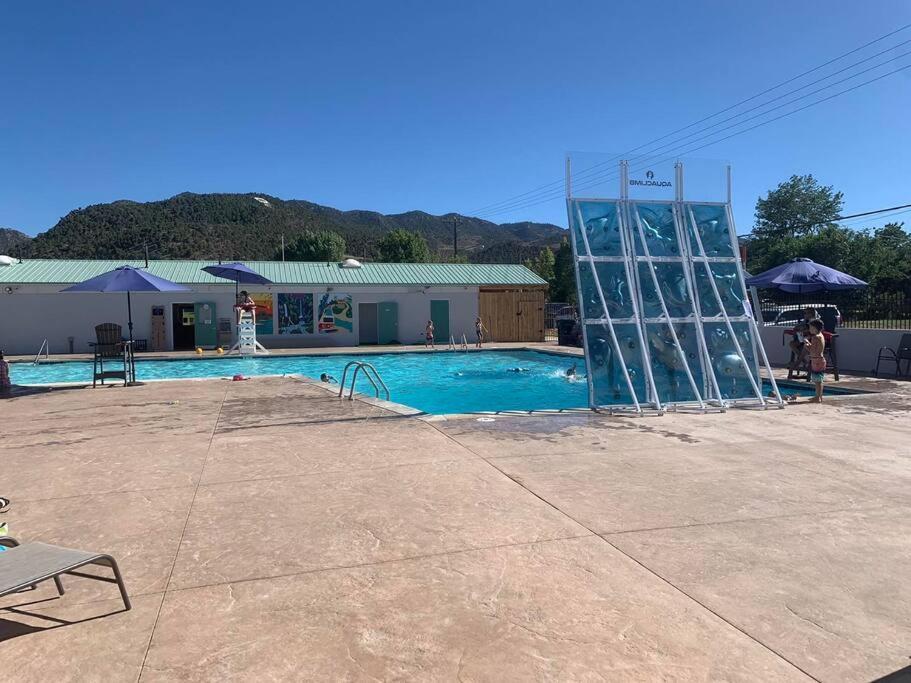Apartamento Tacit Shadow Escape Dual Suite, Gym, Coffee Bar, Hot-tub, Free Laundry, Food Available