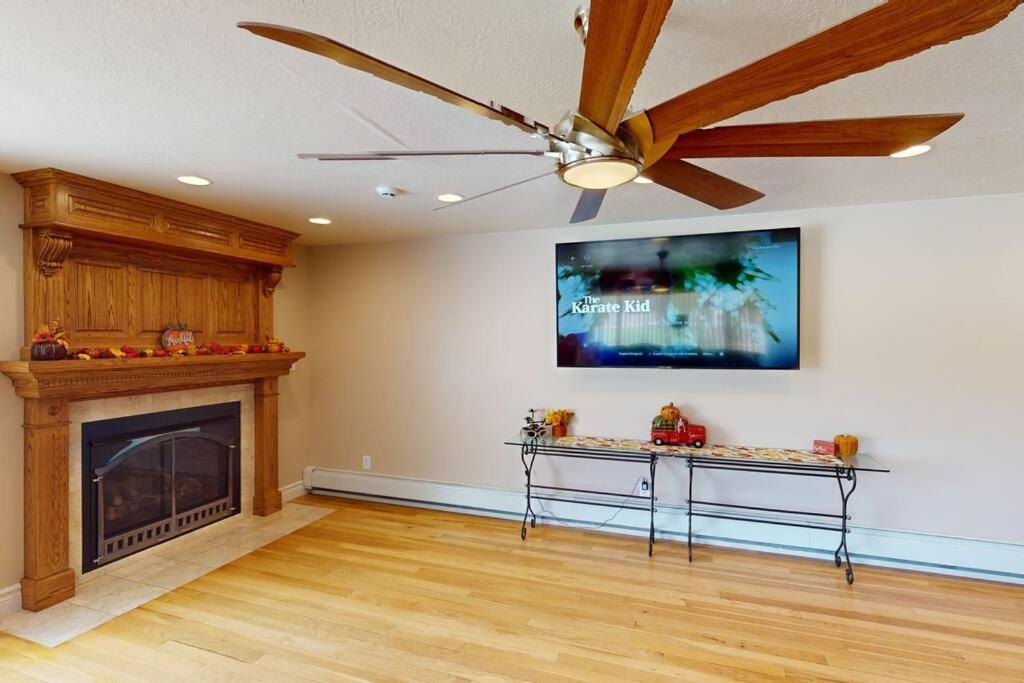 Apartamento Tacit Shadow Escape Dual Suite, Gym, Coffee Bar, Hot-tub, Free Laundry, Food Available